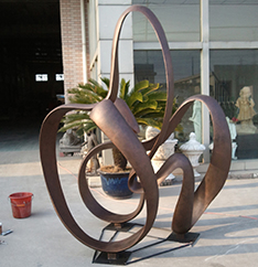 Bronze hot sculpture